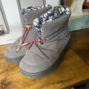 HeyDude Floral Lined Winter Boots